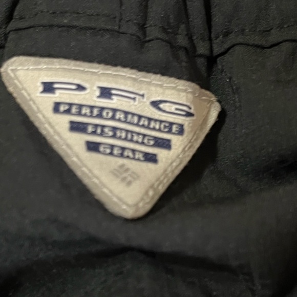 Columbia PFG • Gray|Navy Blue Shorts - Picture 8 of 13